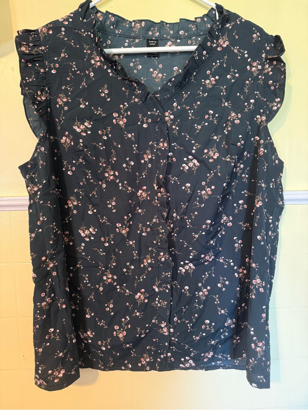 SHEIN Hunter Green Floral Ruffle-Sleeve Button Front Blouse
